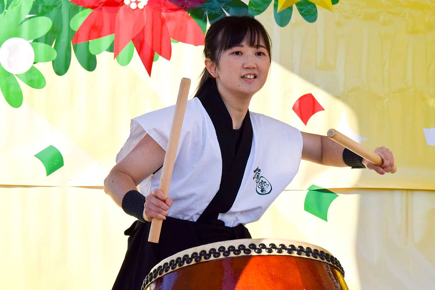 10:00 和太鼓集団　緑響